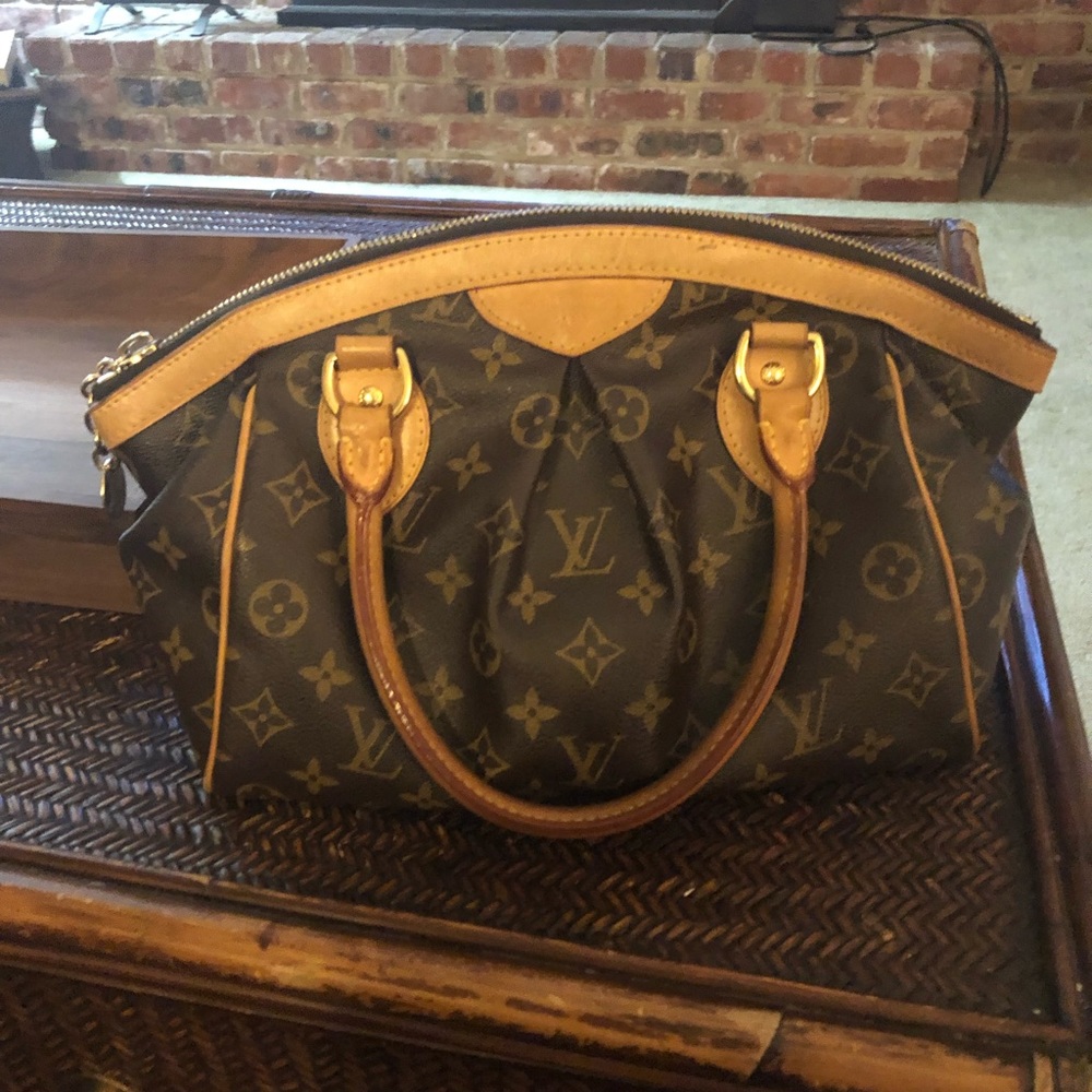 Louis Vuitton authentic